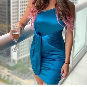 One shoulder blue satin dress